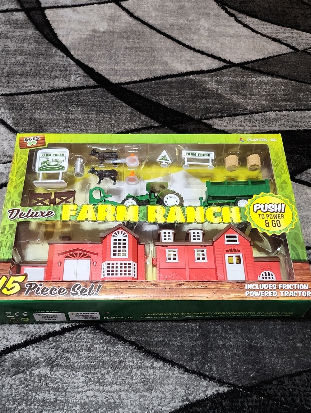 PLAYTEK LLC DELUXE FARM RANCH 15 PIECE FRICTION POWERED TRACTOR SET